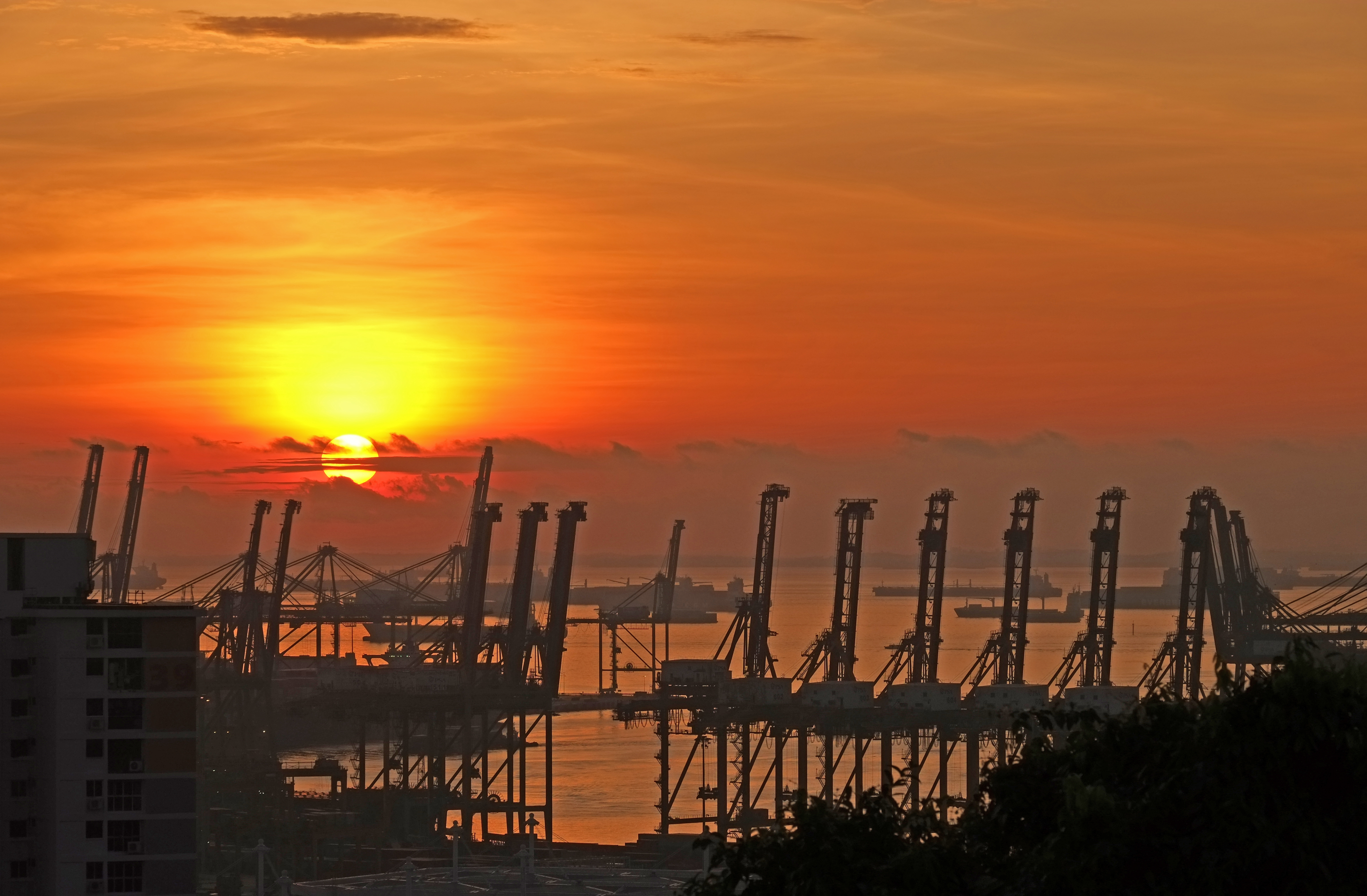Image 6086C Sunrise at Mt  Faber (© 2020 Rachel Ho C W)